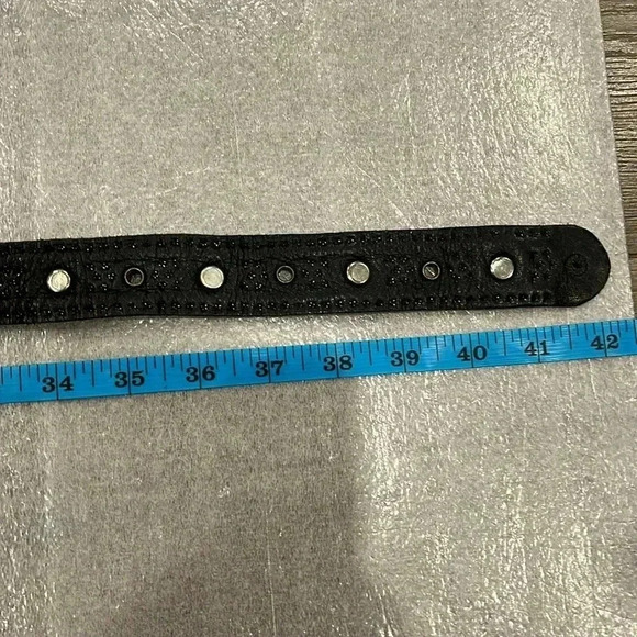 [Length42”]Vintage Sand Castle Stud Unisex  Gold Tone Leather Belt - Picture 6 of 9